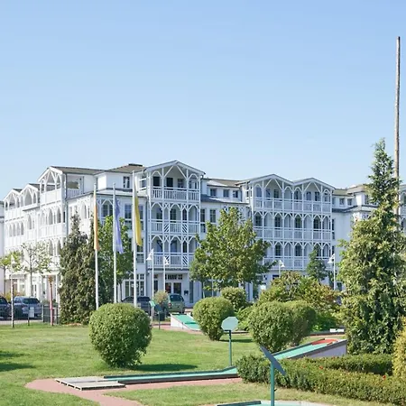 Im Seepark Auf Ruegen Nahe Ostseestrand * Sellin (Rugen)